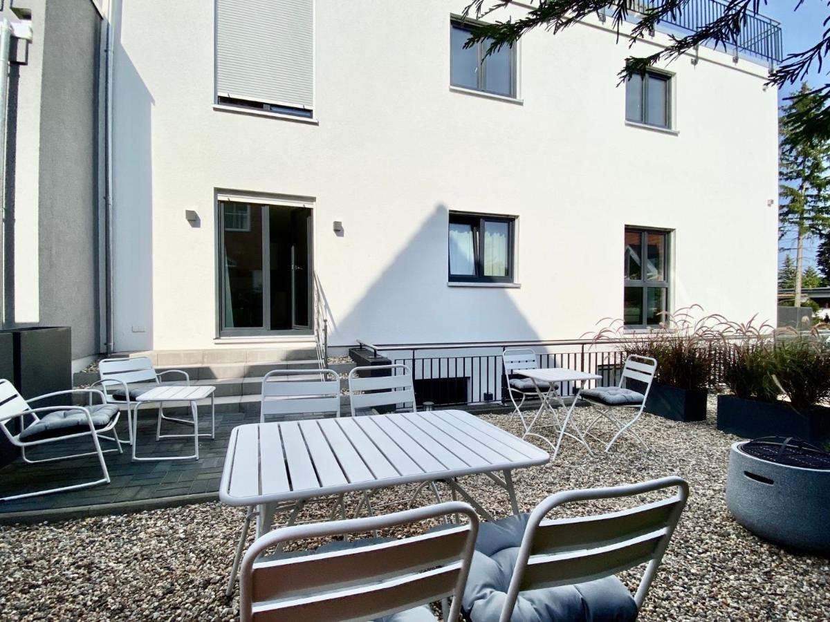 Modernes Apartment, Terrasse Und Garten Am Lilienthalpark Im Suedwesten Berlins Luaran gambar