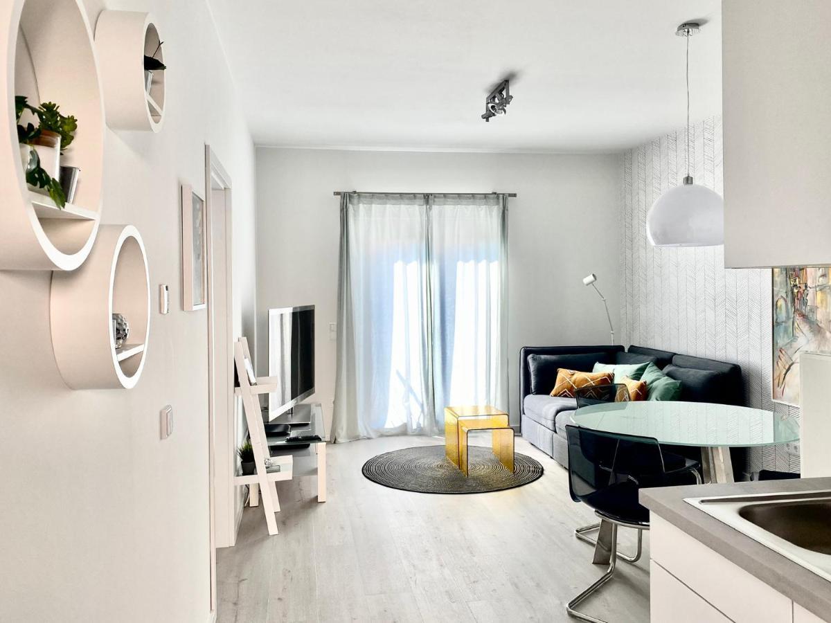 Modernes Apartment, Terrasse Und Garten Am Lilienthalpark Im Suedwesten Berlins Luaran gambar