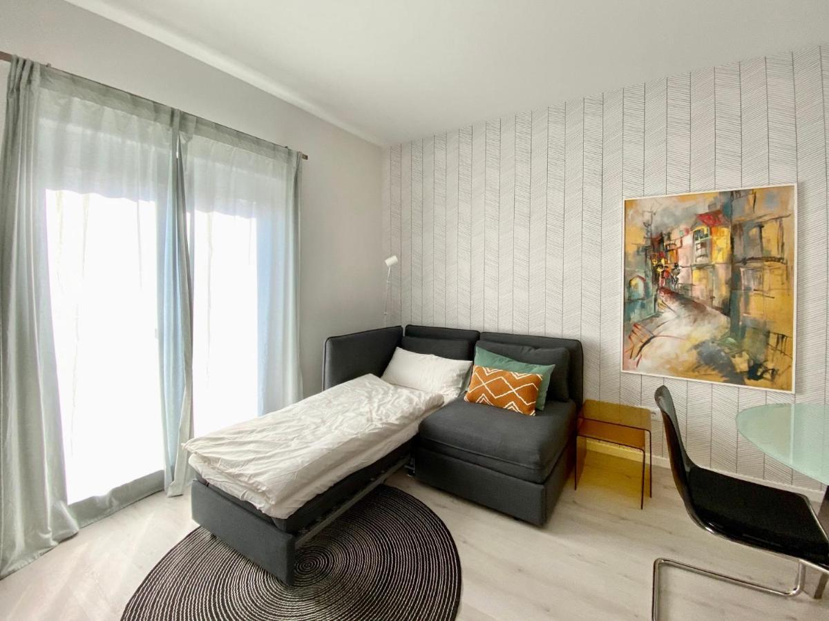 Modernes Apartment, Terrasse Und Garten Am Lilienthalpark Im Suedwesten Berlins Luaran gambar